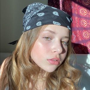 Meet your Posher, Kaia